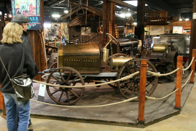 Etwa aus dem Jahr 1906 stammt dieser Traktor aus Gaggenau