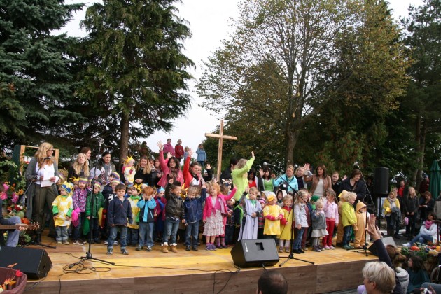 Viele Kinder wirkten beim Gottesdienst mit