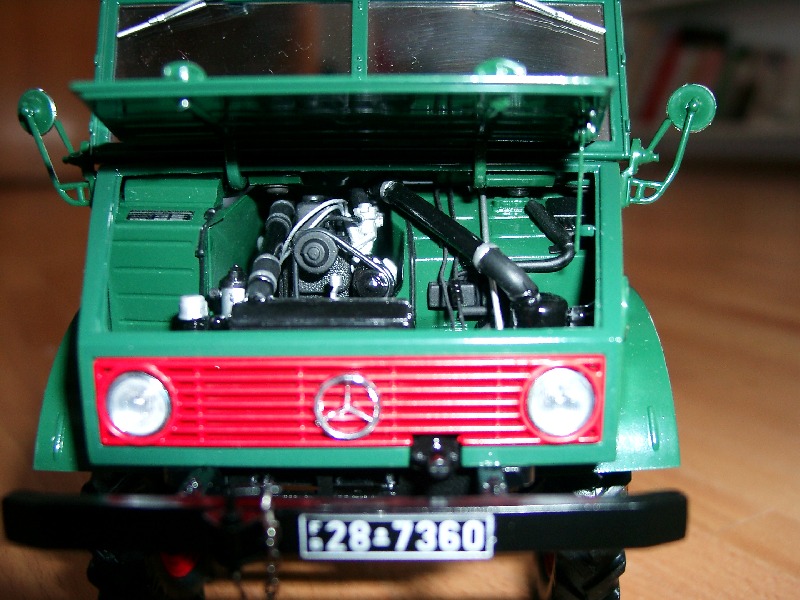 Schuco Unimog 401 1:18 b