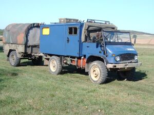 U404s mit Anhänger U404s mit Anhänger