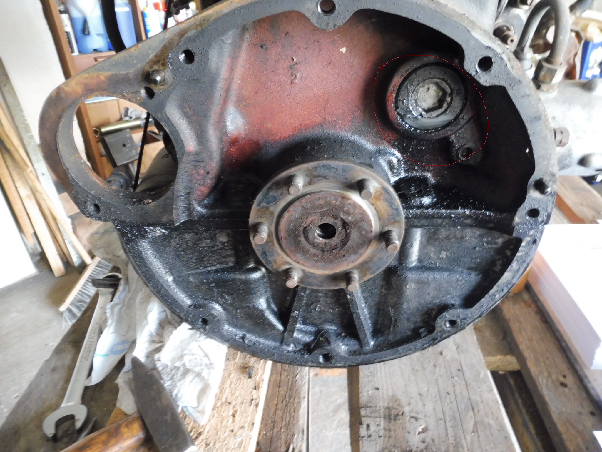 verschlussschraube hinten rechts.jpg