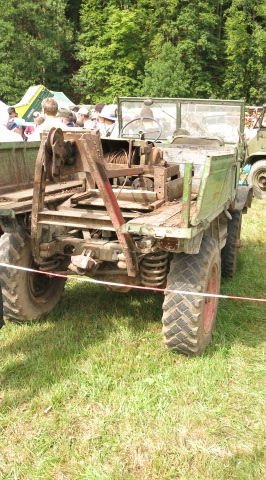 Unimog UVC Oberbach 2015 024.JPG