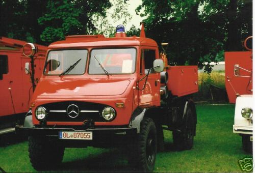 unimog 404 trolf von vorne.jpg