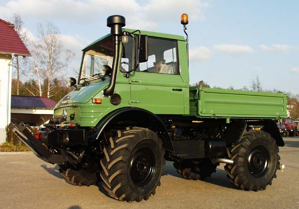 Unimog U900 (12).jpg