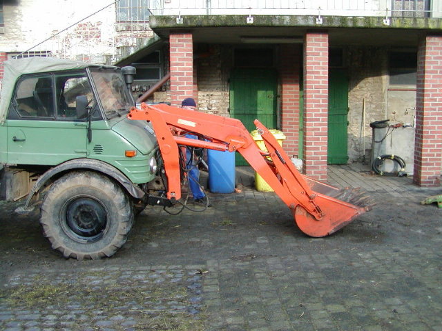 unimog406_unten.jpg