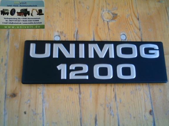 Typenschild Unimog.JPG