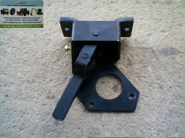 Halter komplett fÃ¼r Verlagerungsgetriebe klein.JPG