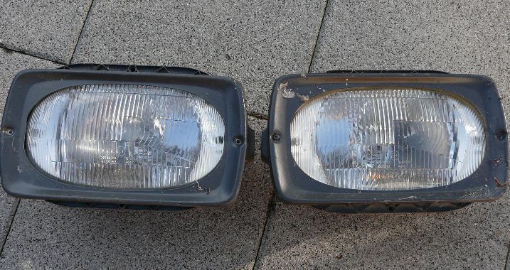 Unimog Scheinwerfer.jpg