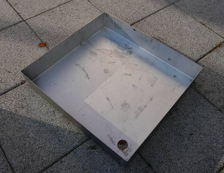 Duschwanne Edelstahl.jpg