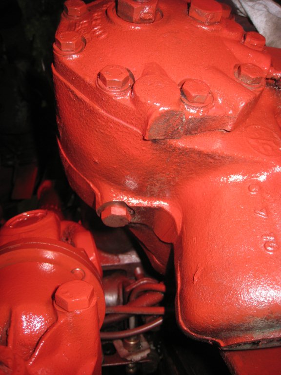 Ölablasschraube am Lenkkgetriebe