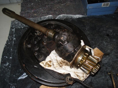 Kompletter Antrieb nach Ausbau