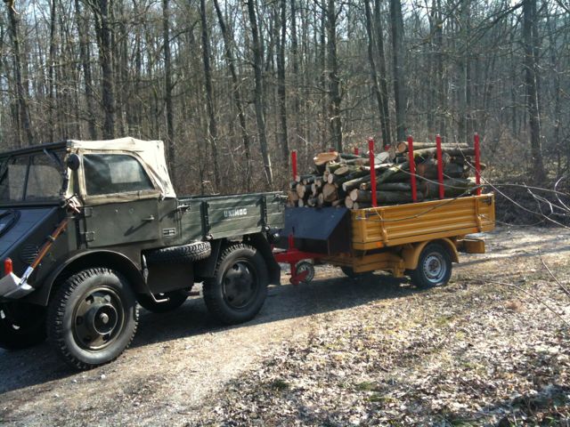 Schweizer Holztransport.jpg