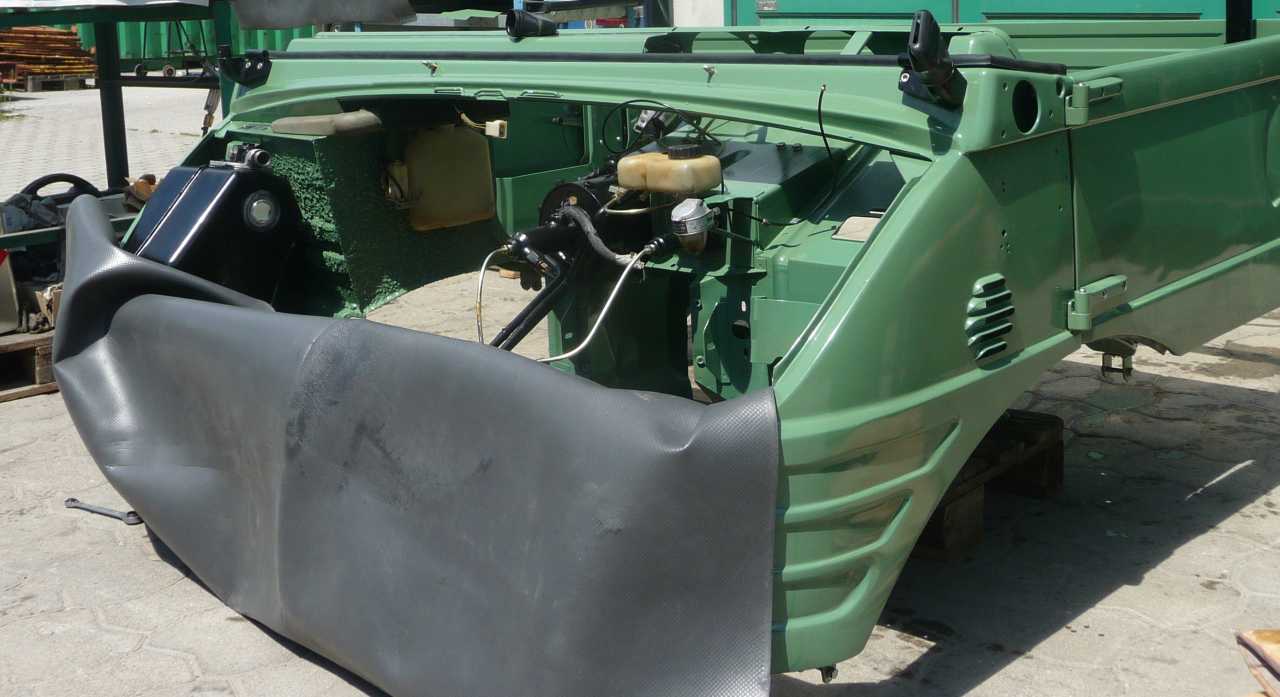 37B Montage der Teilemontage Hütte - Kratzschutz.jpg