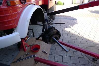 Hilfsvorrichtung zur Demontage der Radvorgelege