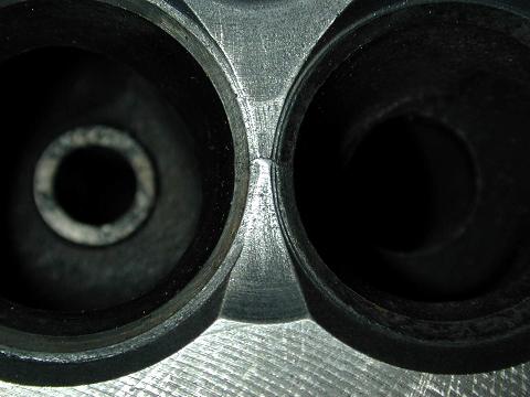 Riss im Zylinderkopf.jpg