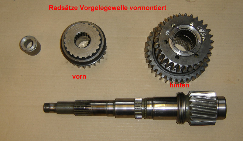 32 Vorgelegewelle vormontiert 1.JPG