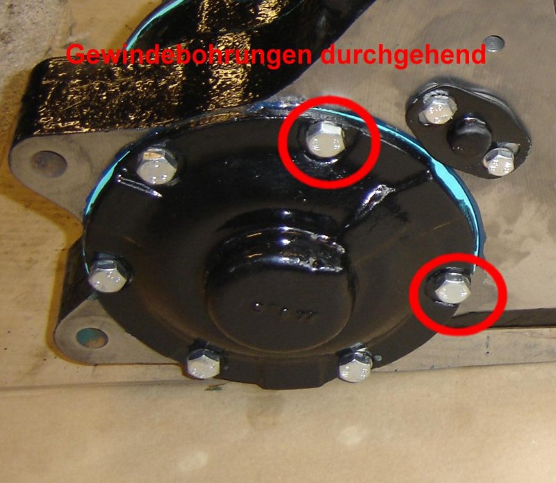 31 Gewindebohrungen durchgehend 1.JPG