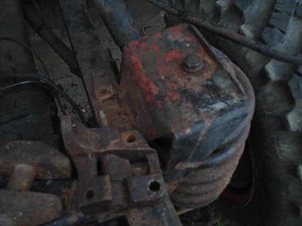 hinteres federlager, daneben hkh feststeller