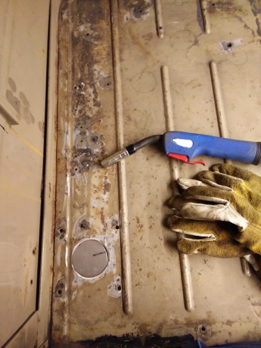 Fahrerhausboden löcher schliessen