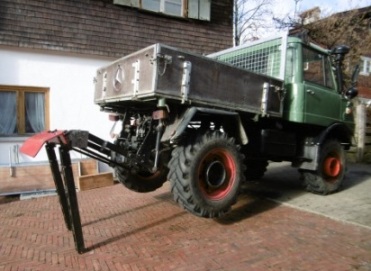 Kraftheber noch nicht mal bis zur Hälfte eingezogen bzw. ausgefahren