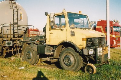 2-Wege-Unimog U1400