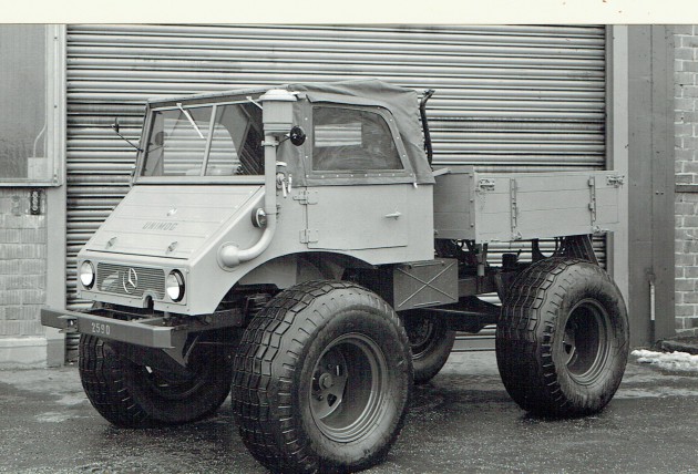 Unimog 411 mit Niederdruck-Bereifung - das Foto stammt ebenfalls aus dem Jahr 1959