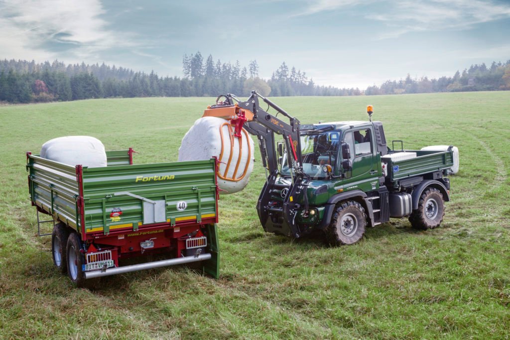  Gr n Hilft Orange Unimog Ger tetr ger Arbeiten Das Ganze Jahr ber 