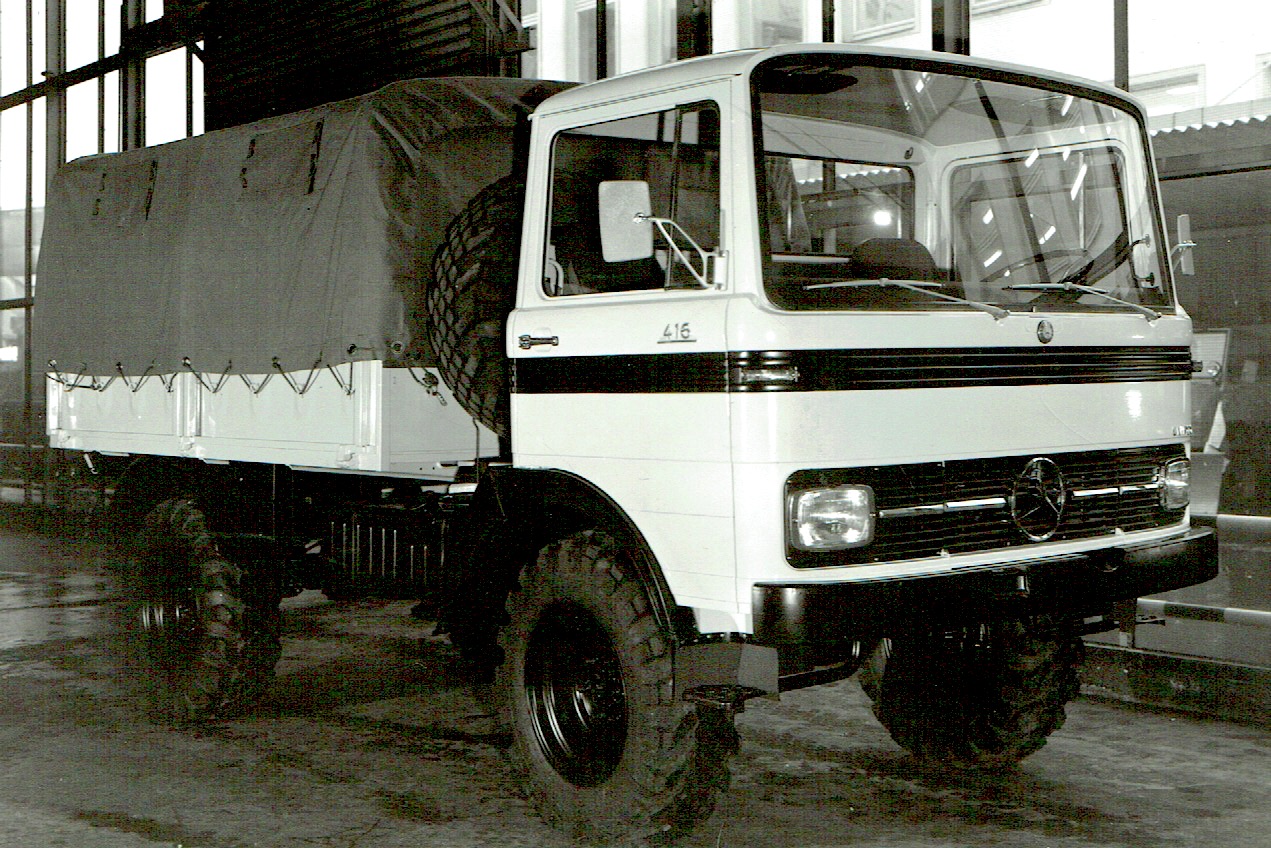 OCOM Unimog mit Lkw-Fhs 1969 rechts